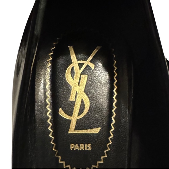 Yves Saint Laurent Rive Gauche Black Patent Leather Pumps - Size 7 (IT 37) - Picture 8 of 15